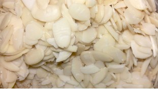 Мигдальні пелюстки (слайси)