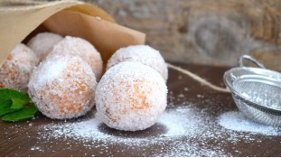 Нетаюча цукрова пудра