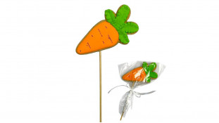 Пряник на шпажці Морква