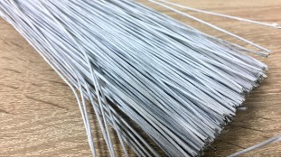 Дріт у білій обмотці. 10 шт