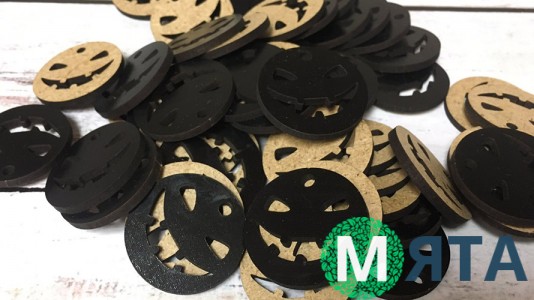 Бірка Хелловін, чорне двп