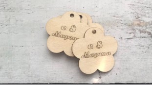 Бірка "З 8 Березня", дерево