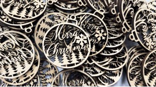 Дерев'яна бирка Merry Christmas