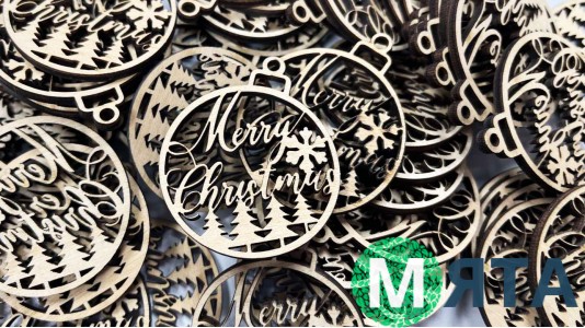 Дерев'яна бирка Merry Christmas