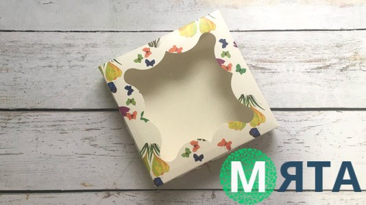 Коробка для пряників, 15х15 см, Метелики-Квіти