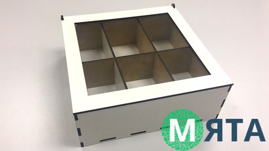 Дерев'яна коробка 18х18х6 см