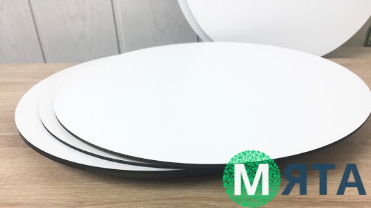Підставки круглі, ДВП з білим покриттям.