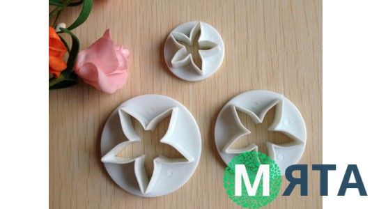 Вирубка кондитерська Чашолист. 3 штуки