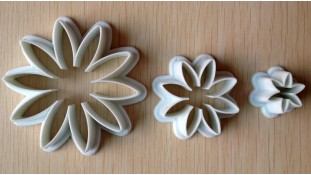 Вирубка кондитерська Ромашка