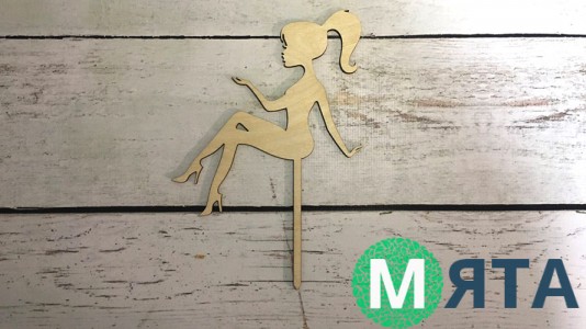 Топпер Дівчина 8, дерево