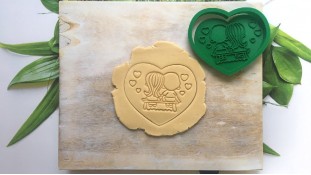 Вирубка + штамп Love is №1