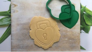 Вирубка + штамп Замок