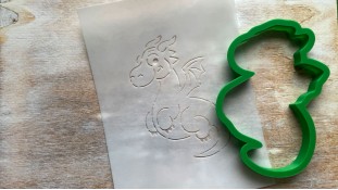 Вирубка + трафарет Дракончик №3