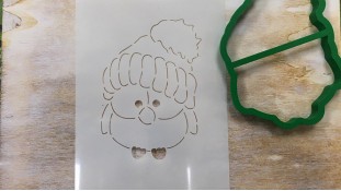 Вирубка + трафарет Сова у шапці