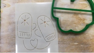 Вирубка + трафарет Рукавиці